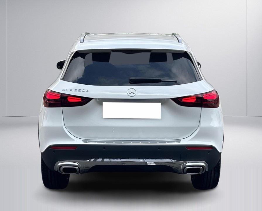 Mercedes-Benz GLA 250e (4)