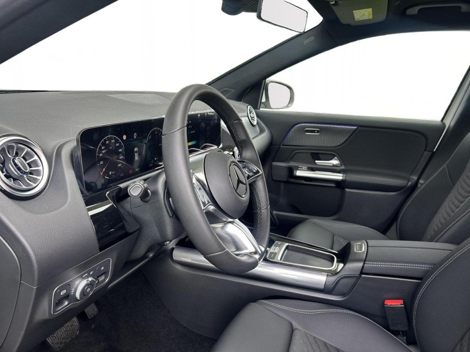 Mercedes-Benz GLA 250e - foto 12