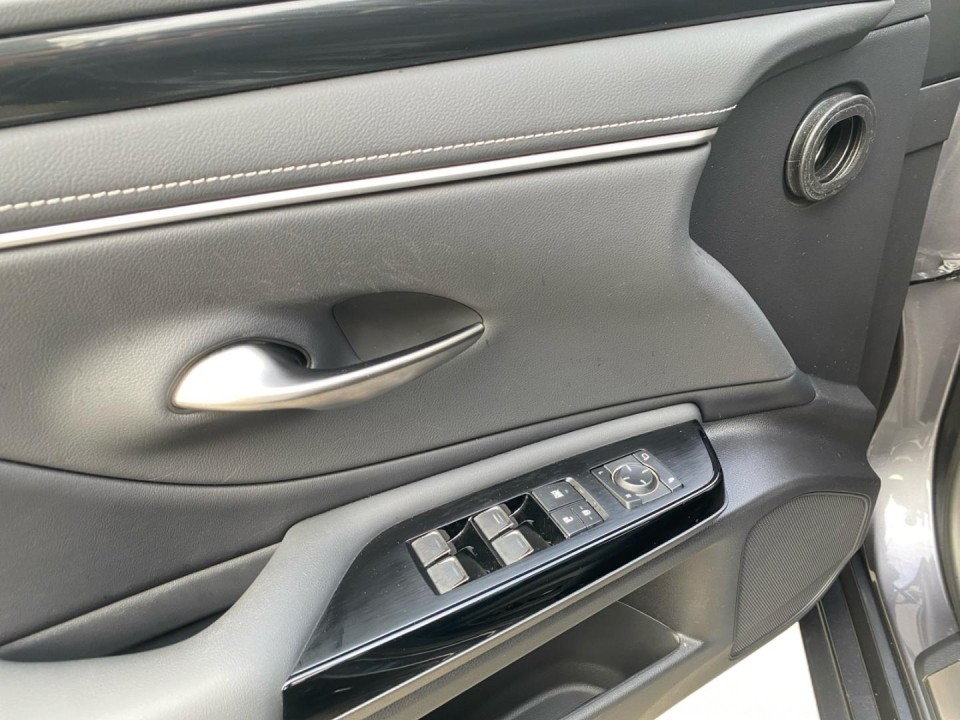 Lexus Seria ES 300h Executive - foto 23