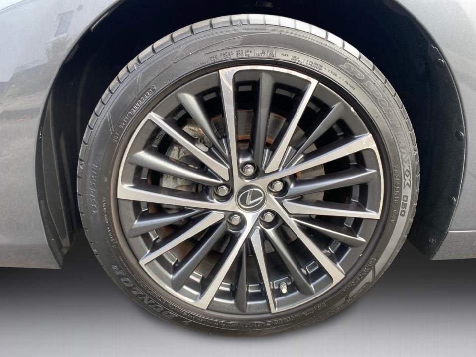 Lexus Seria ES 300h Executive - foto 25