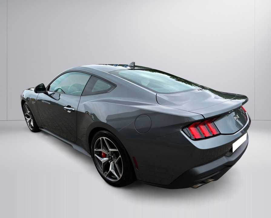 Ford Mustang GT - foto 6