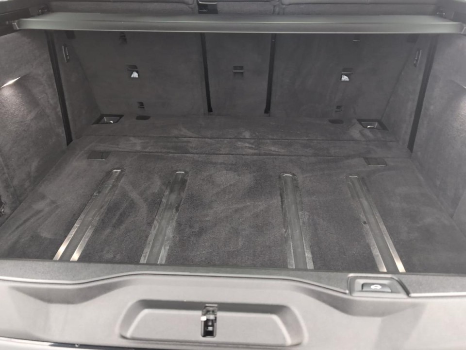 BMW X5 M Competition - foto 11