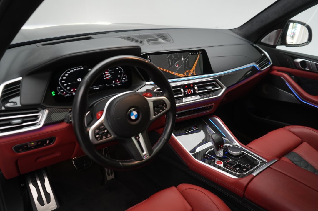 BMW X5 M Competition - foto 8