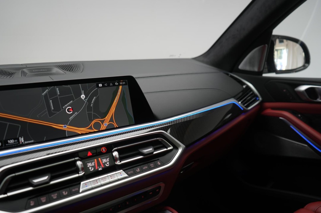 BMW X5 M Competition - foto 28