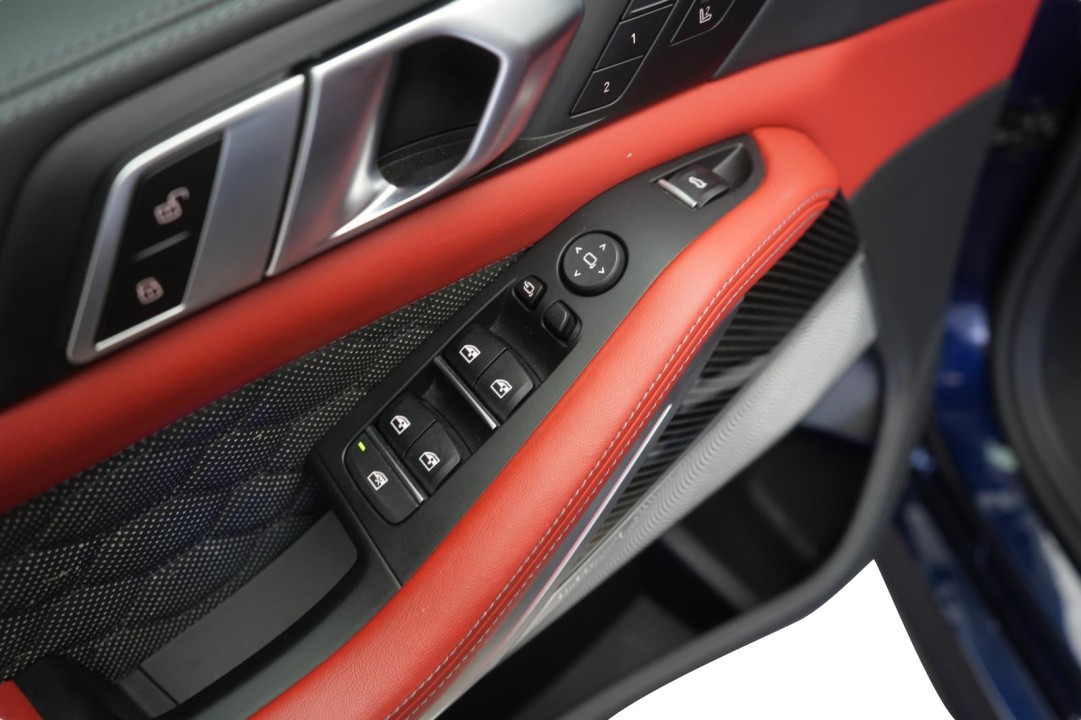 BMW X5 M Competition - foto 36