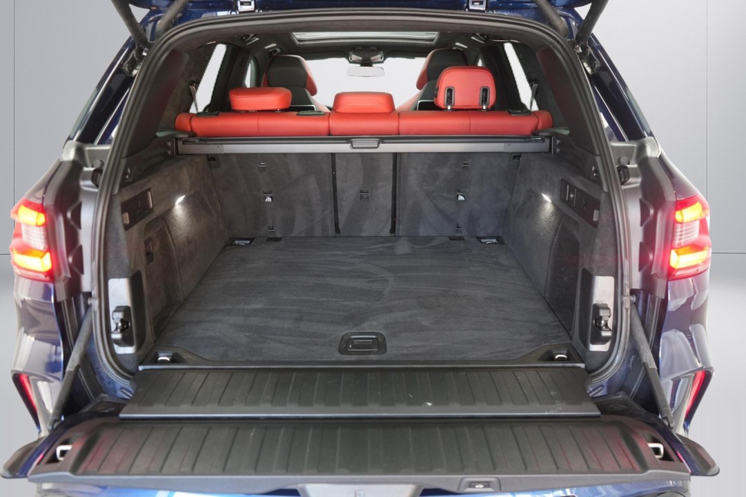 BMW X5 M Competition - foto 44