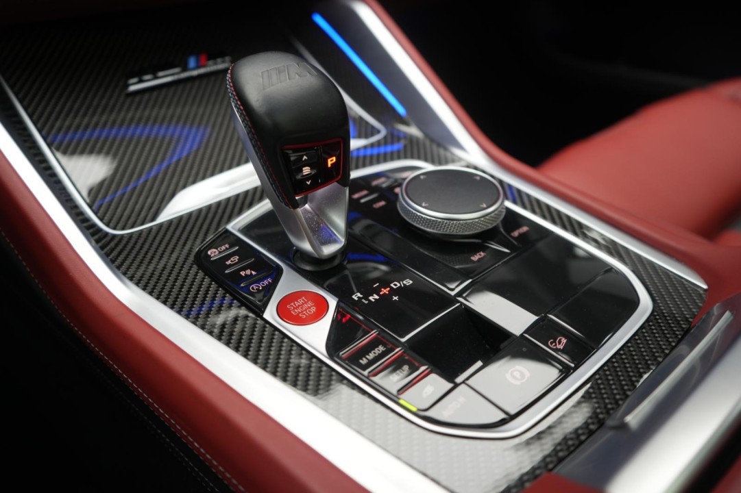 BMW X5 M Competition - foto 19