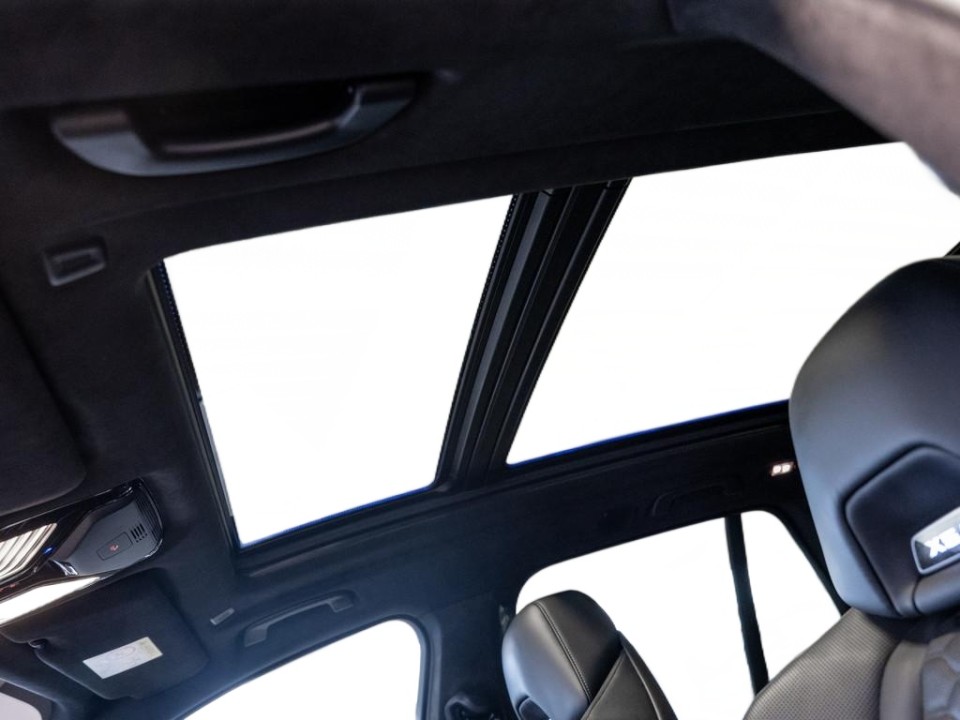 BMW X5 M xDrive Competition - foto 17