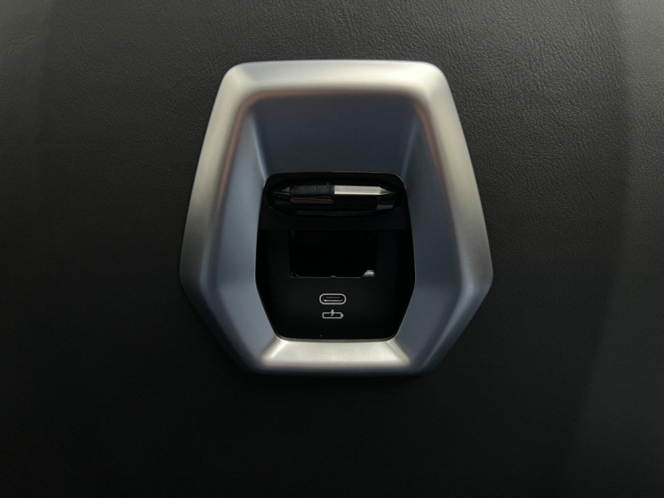 BMW X5 M Competition - foto 17