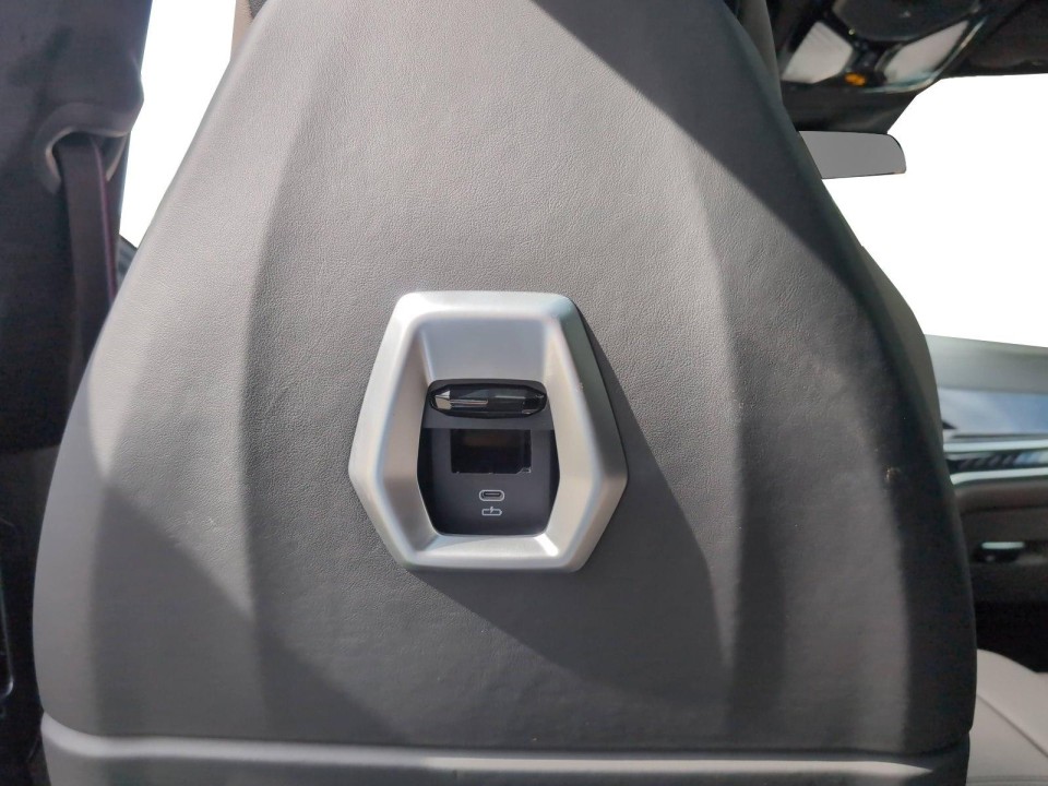 BMW X5 M Competition - foto 22