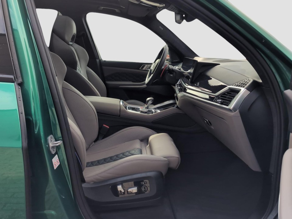 BMW X5 M Competition - foto 13