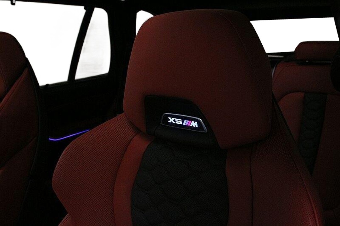 BMW X5 M Competition - foto 9