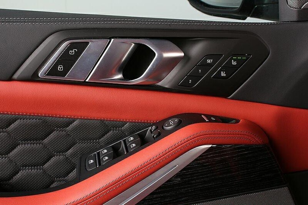 BMW X5 M Competition - foto 13