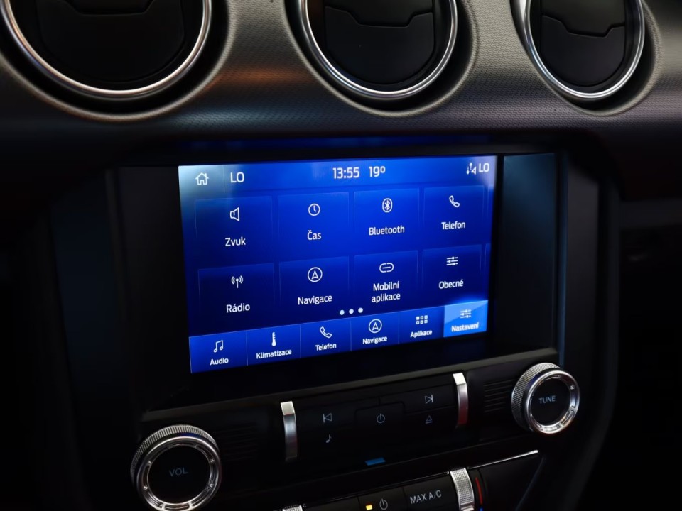 Ford Mustang - foto 12