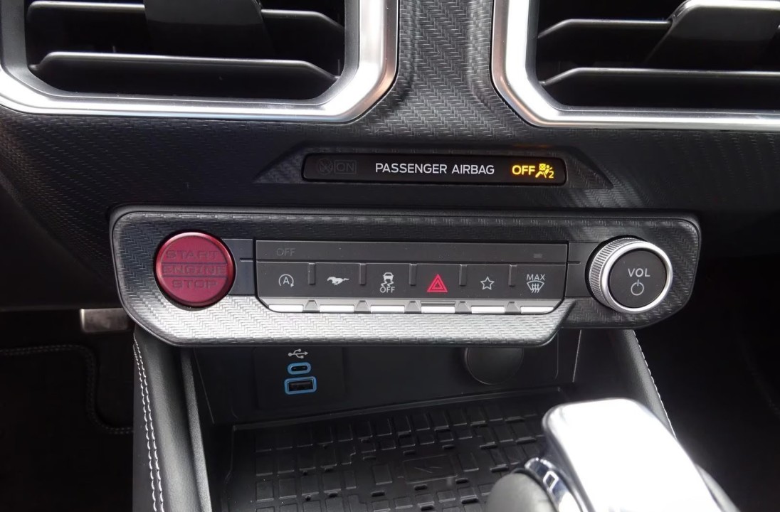 Ford Mustang GT - foto 12