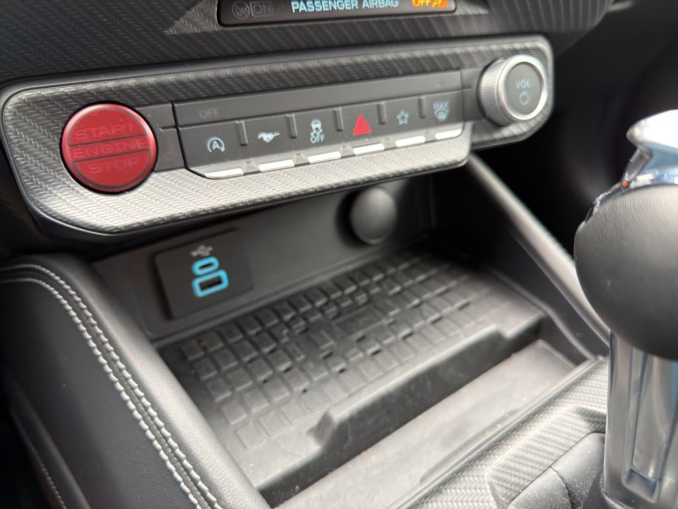 Ford Mustang GT - foto 13