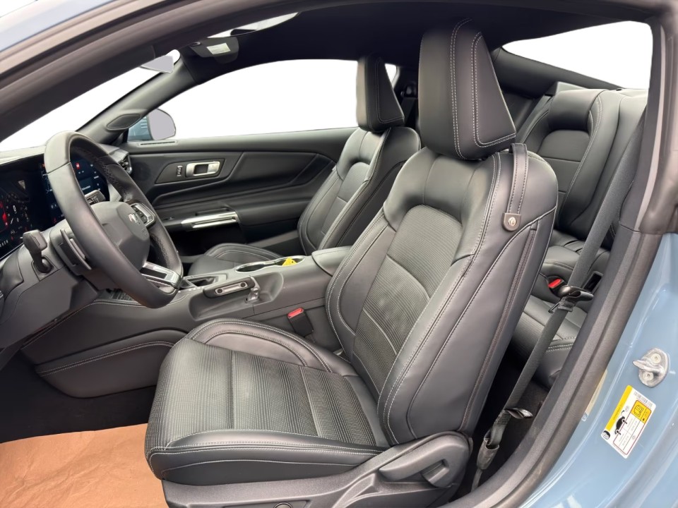 Ford Mustang GT - foto 11