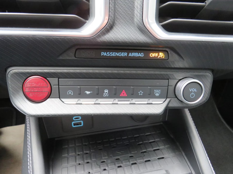 Ford Mustang GT - foto 14