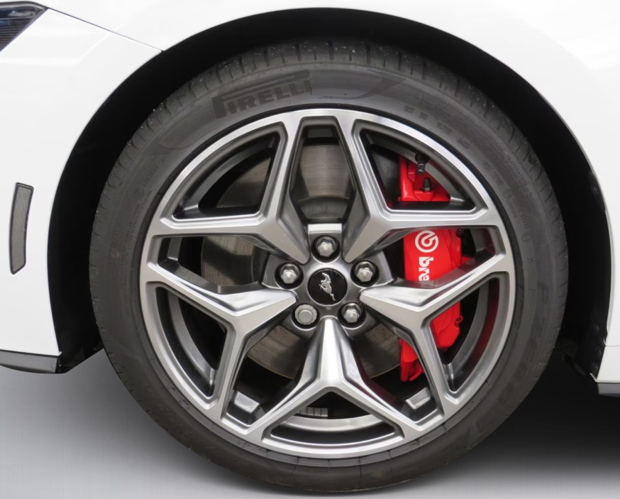 Ford Mustang GT - foto 17