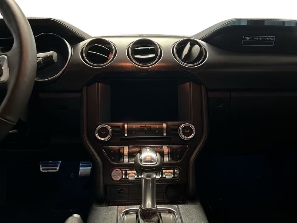 Ford Mustang GT Convertible - foto 10