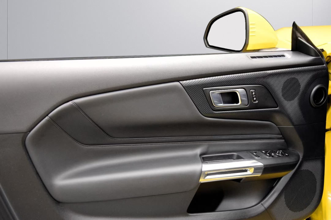 Ford Mustang GT Convertible - foto 18