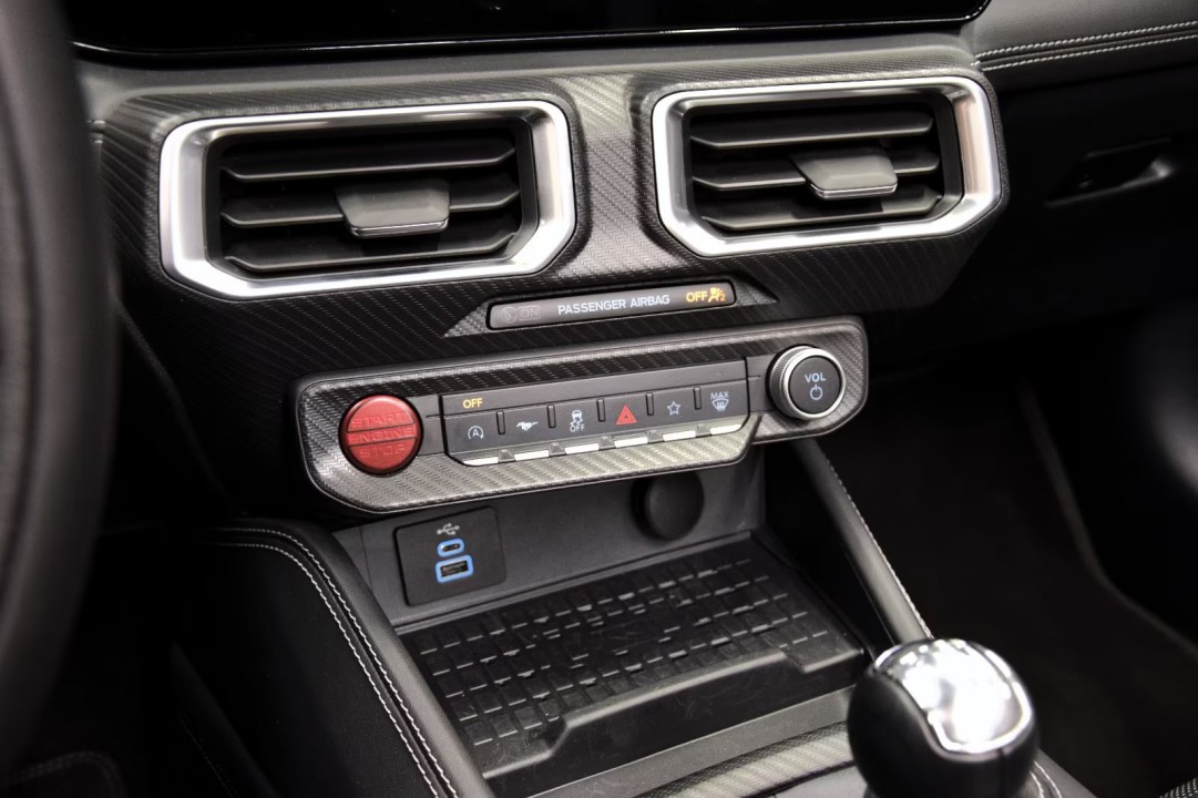 Ford Mustang GT Convertible - foto 16