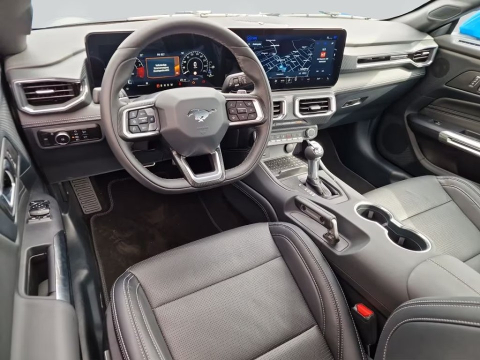 Ford Mustang GT - foto 7