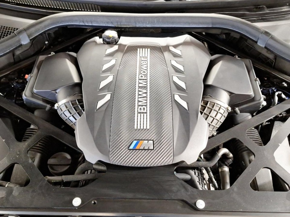 BMW X5 M Competition - foto 17