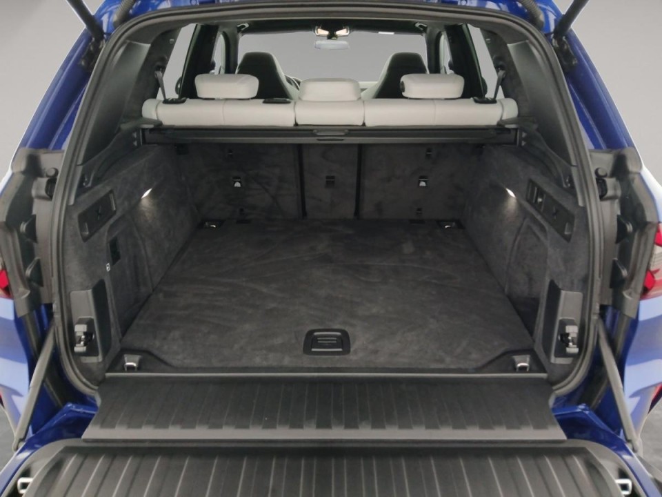 BMW X5 M Competition - foto 11