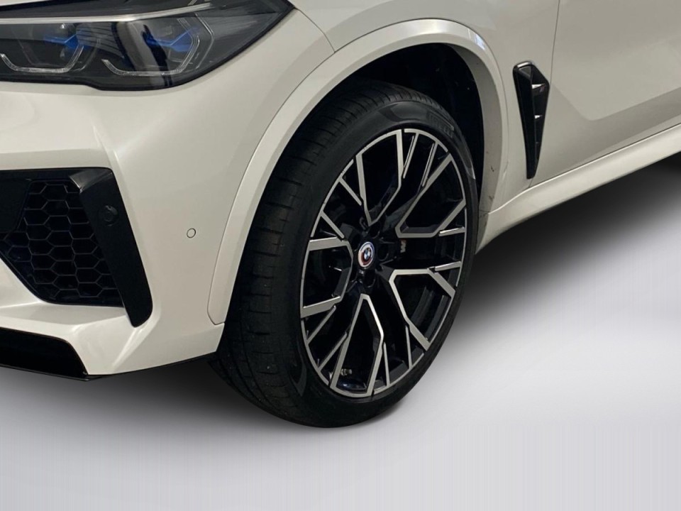 BMW X5 M Competition - foto 12