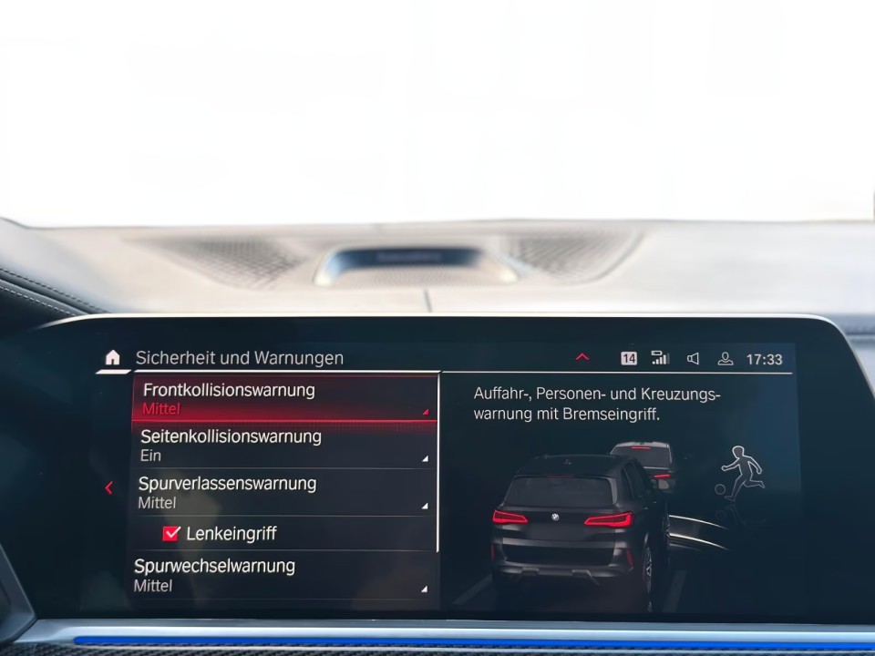 BMW X5 M Competition - foto 18