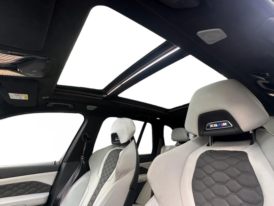 BMW X5 M Competition - foto 35