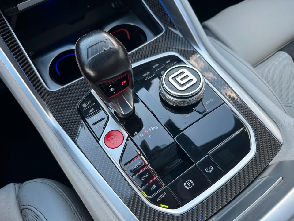 BMW X5 M Competition - foto 16