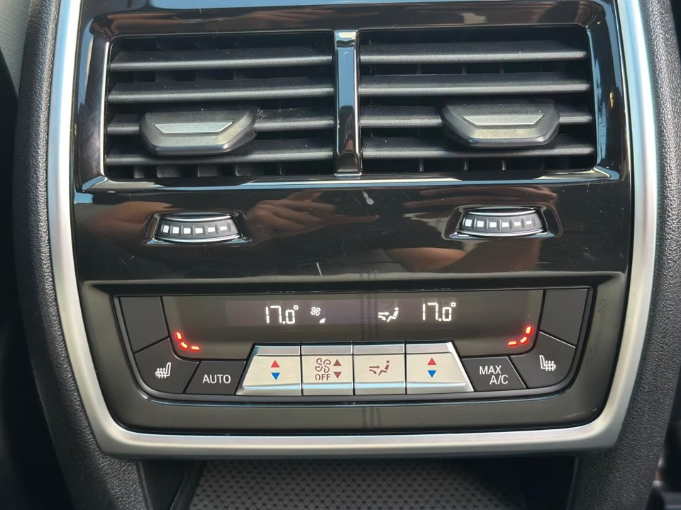 BMW X5 M Competition - foto 34