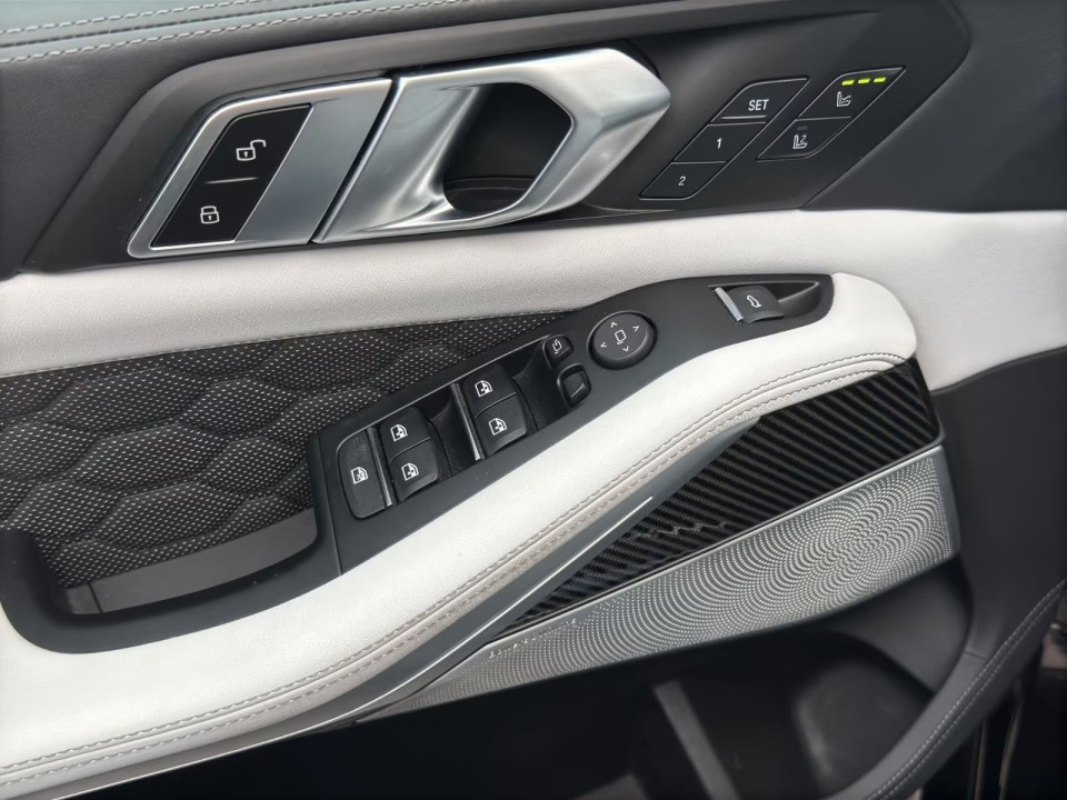 BMW X5 M Competition - foto 36