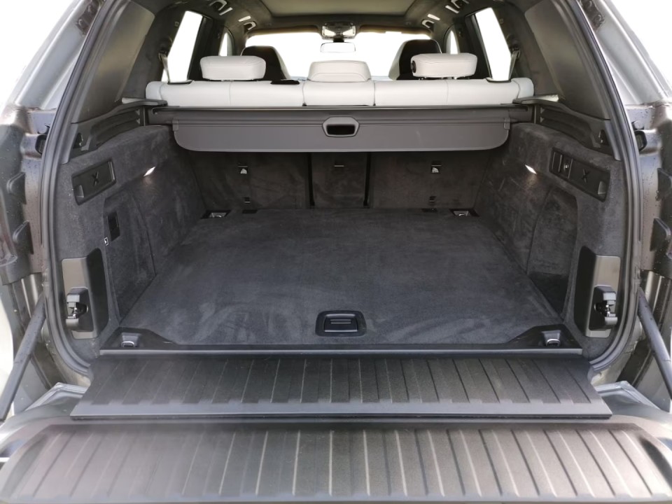 BMW X5 M Competition - foto 24