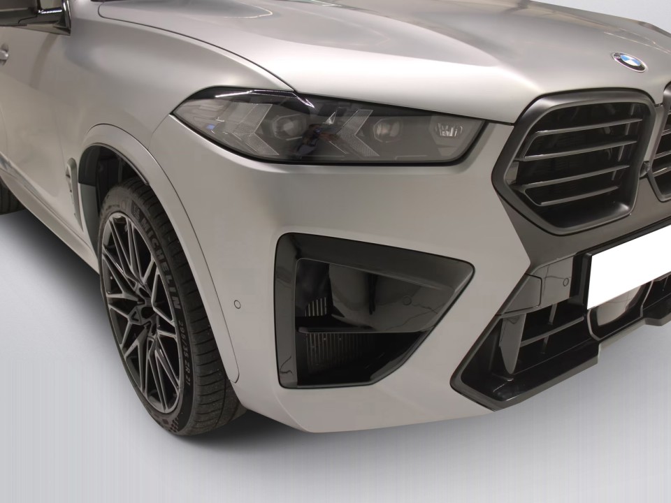 BMW X5 M Competition - foto 21