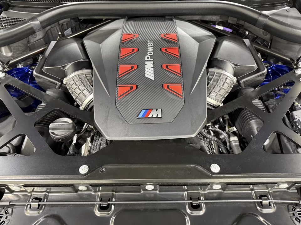 BMW X5 M Competition - foto 17