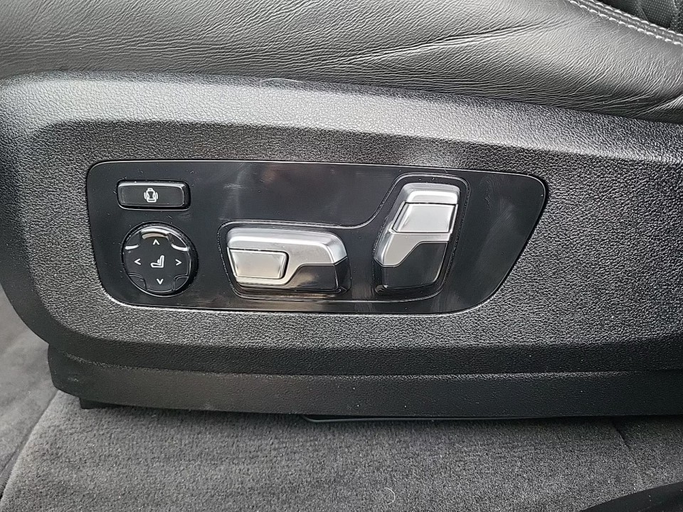 BMW X5 M Competition - foto 11