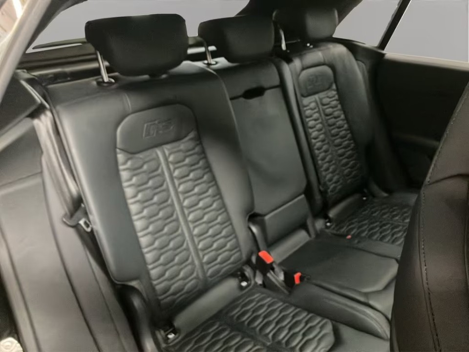 Audi RS Q8 - foto 14