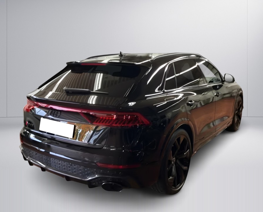 Audi RS Q8 (2)