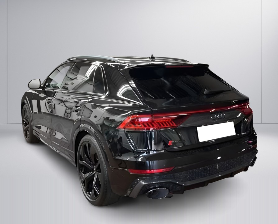 Audi RS Q8 (4)