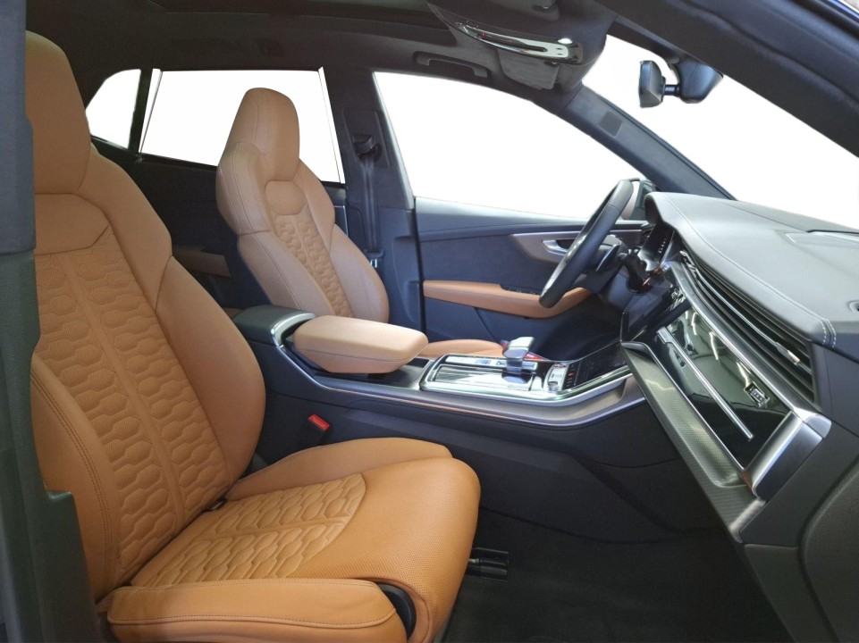 Audi RS Q8 - foto 11