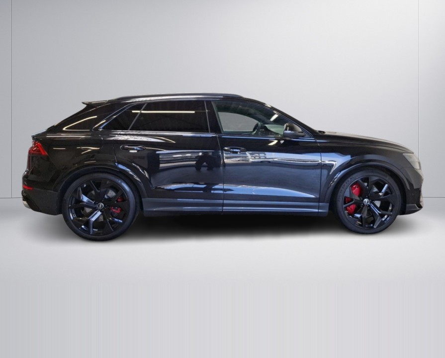 Audi RS Q8 (2)