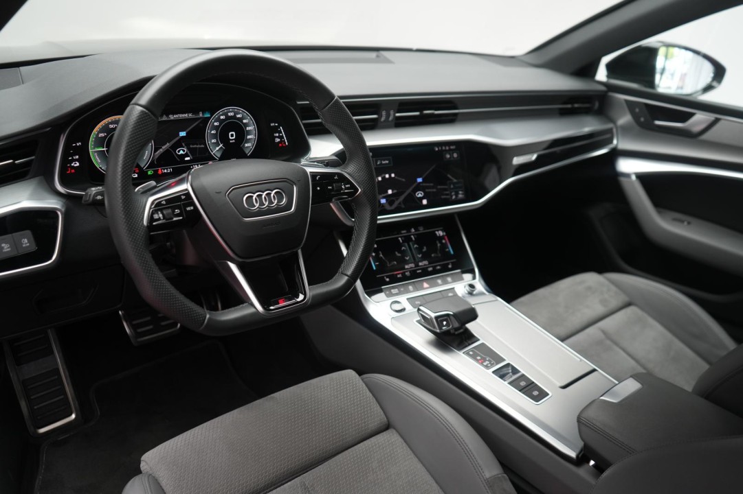 Audi A7 50 TFSIe S-tronic S-line (5)