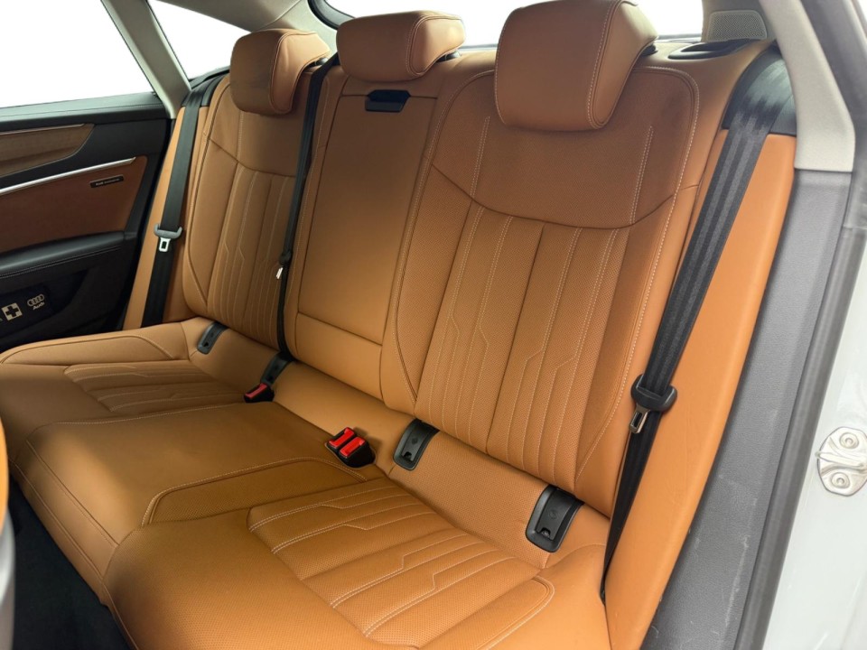 Audi A7 Sportback 40 TDI - foto 7