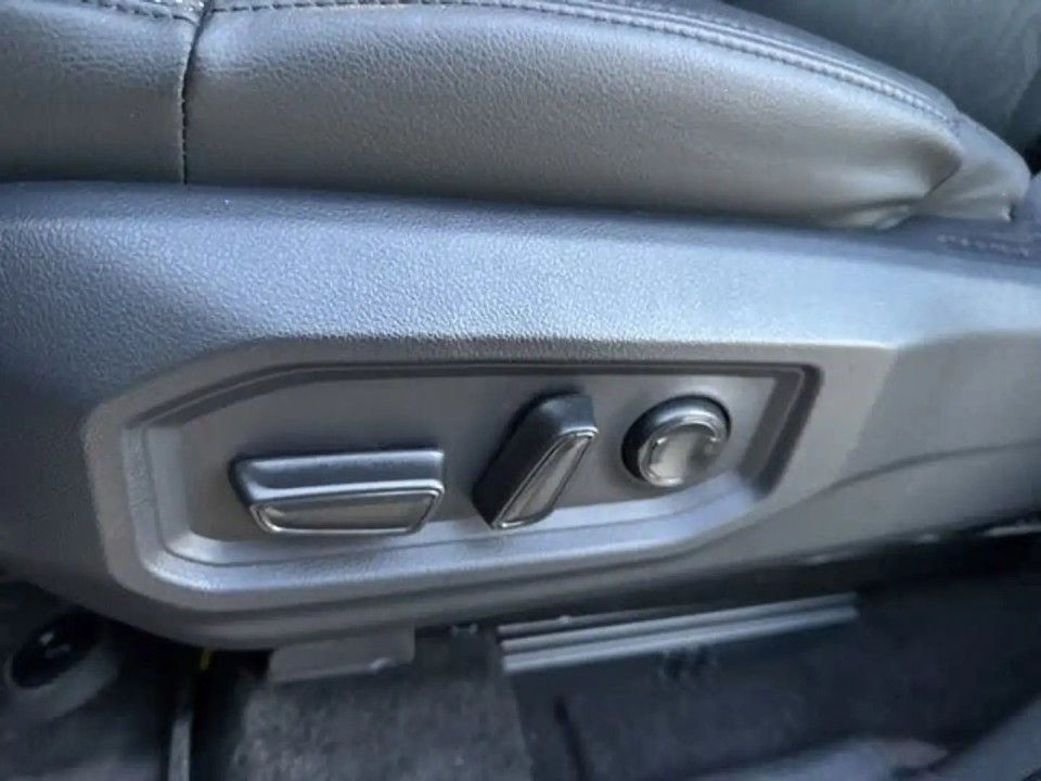 Toyota Tundra 3.4 V6 Limited - foto 29