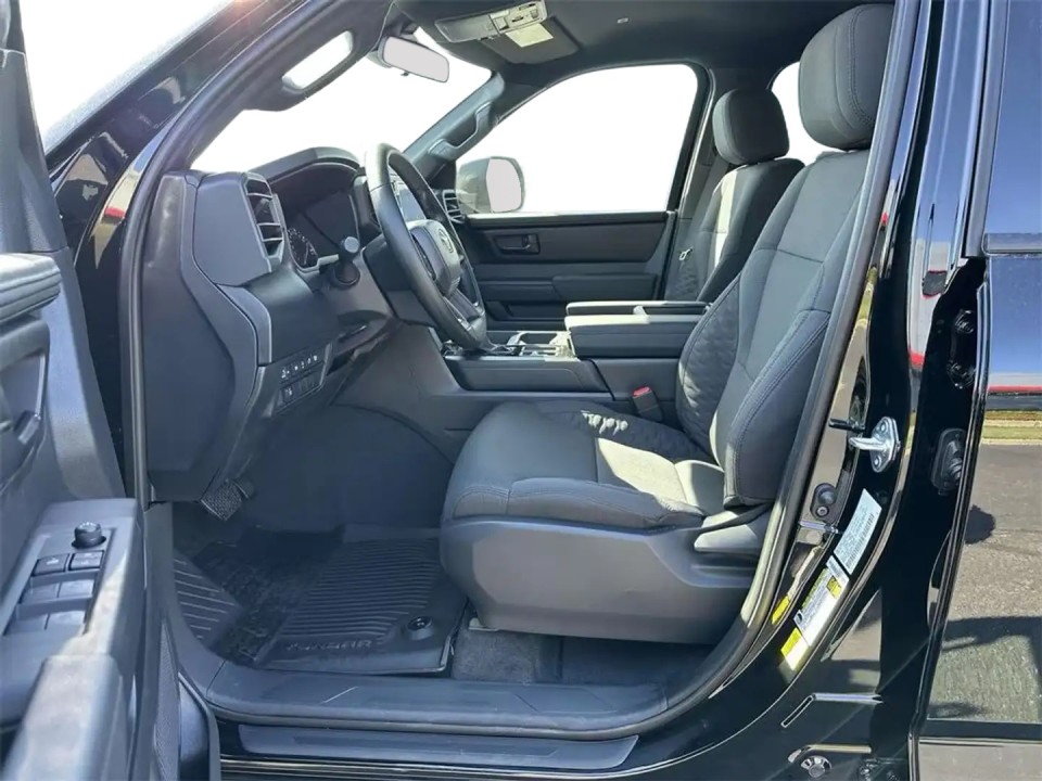 Toyota Tundra SR (5)