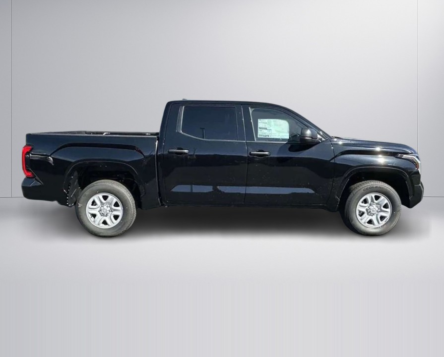 Toyota Tundra SR (2)