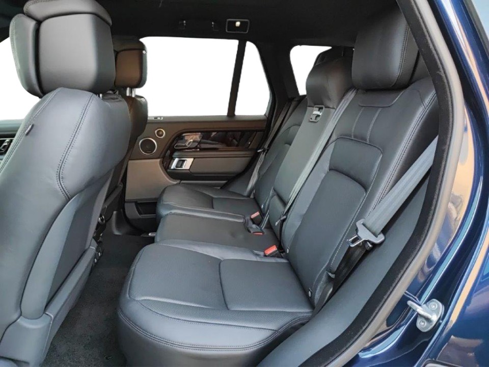 Land Rover Range Rover Vogue D350 (5)